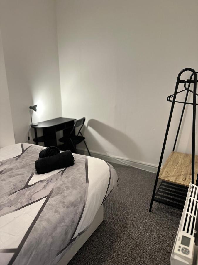 Tiye Estates Short Stay Stoke-on-Trent Exterior photo